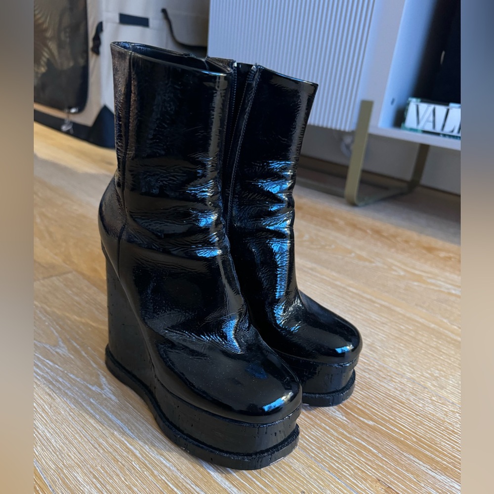 Haus of Honey Platform Bootie Size: 35